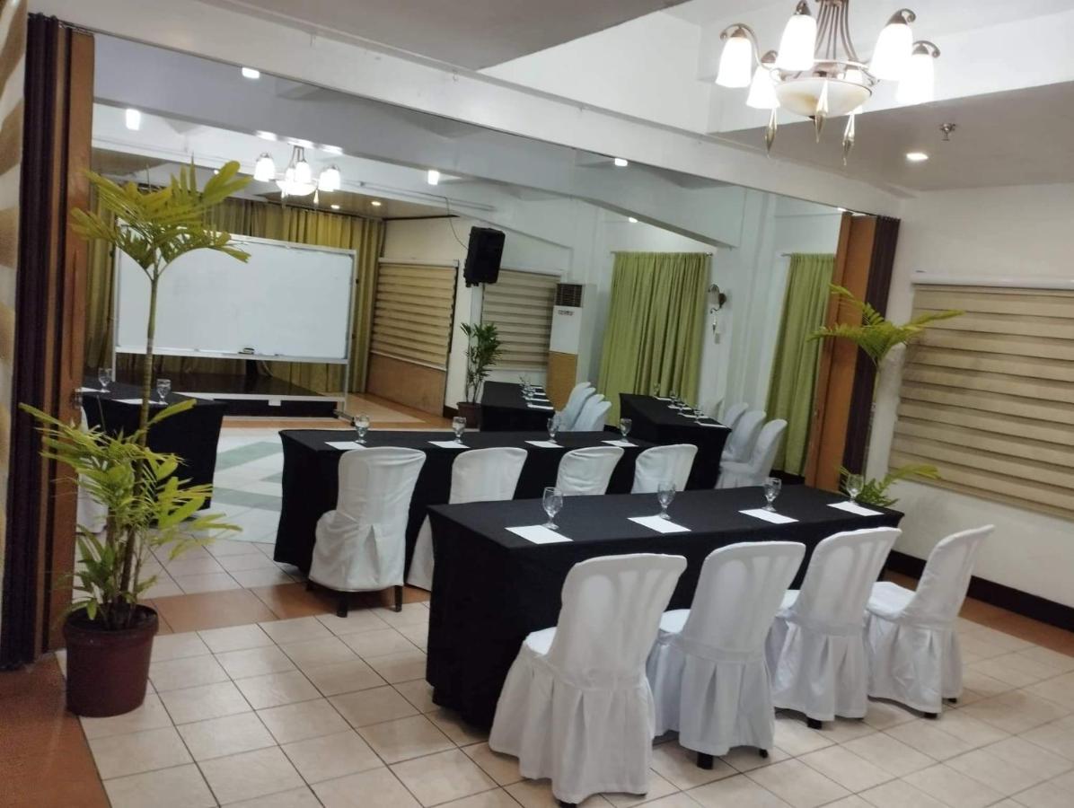 Stone House Quezon City San Juan  Extérieur photo