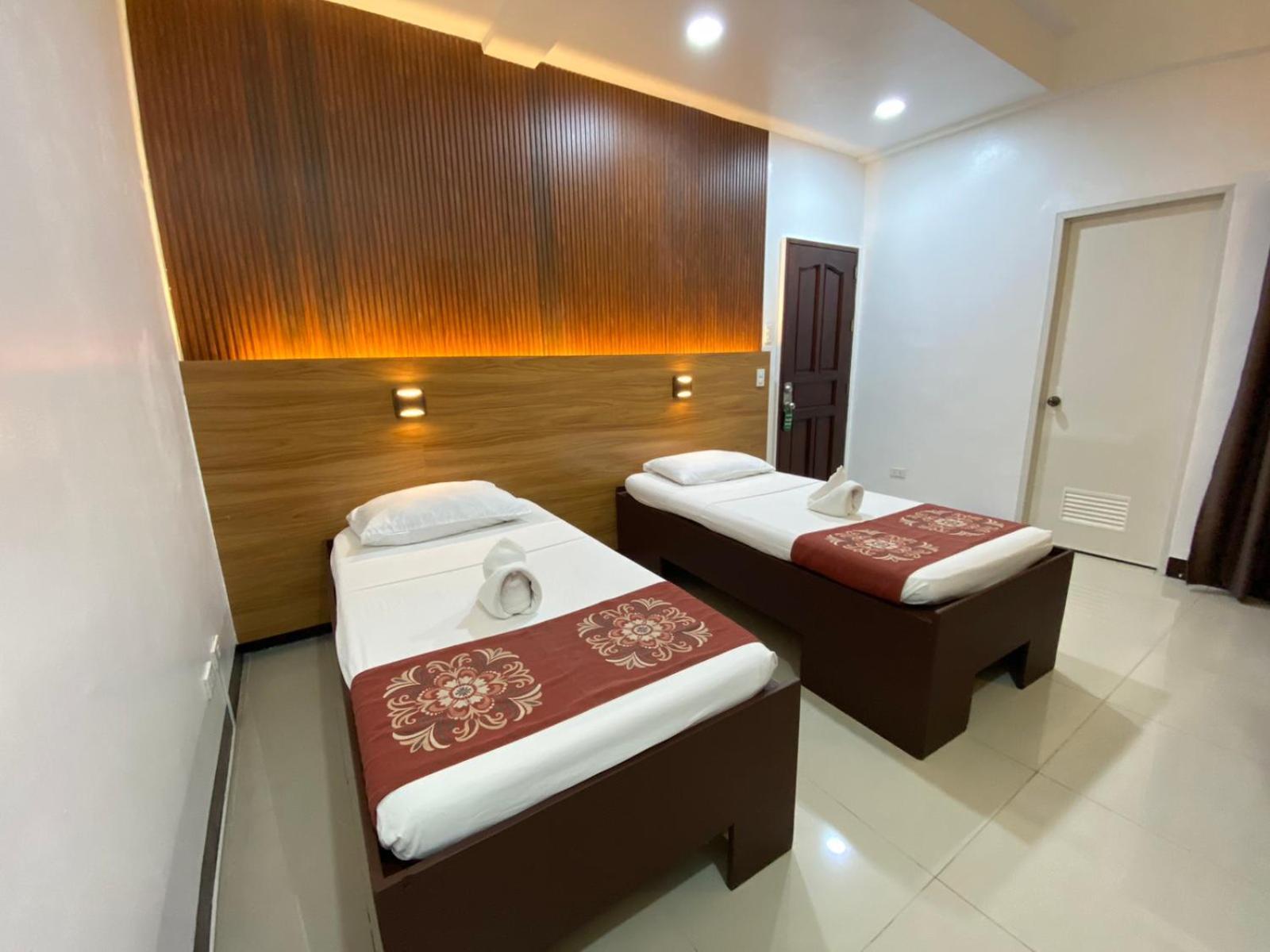 Stone House Quezon City San Juan  Extérieur photo