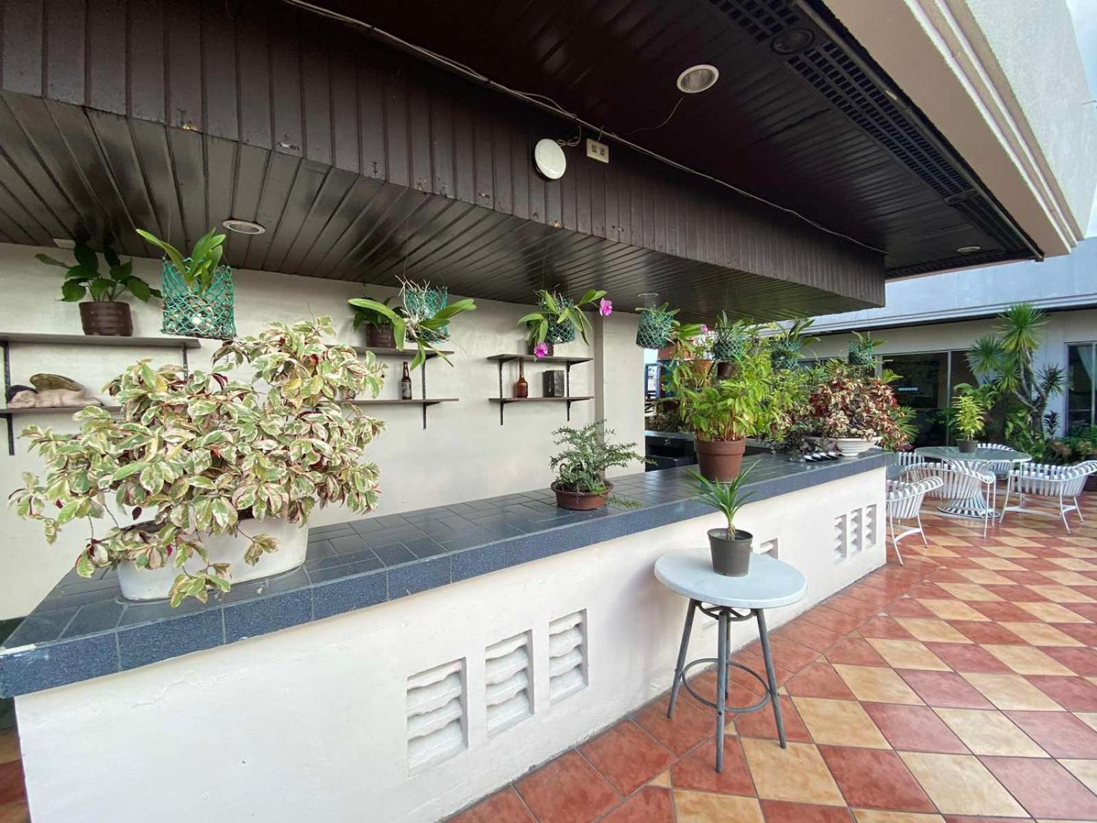Stone House Quezon City San Juan  Extérieur photo