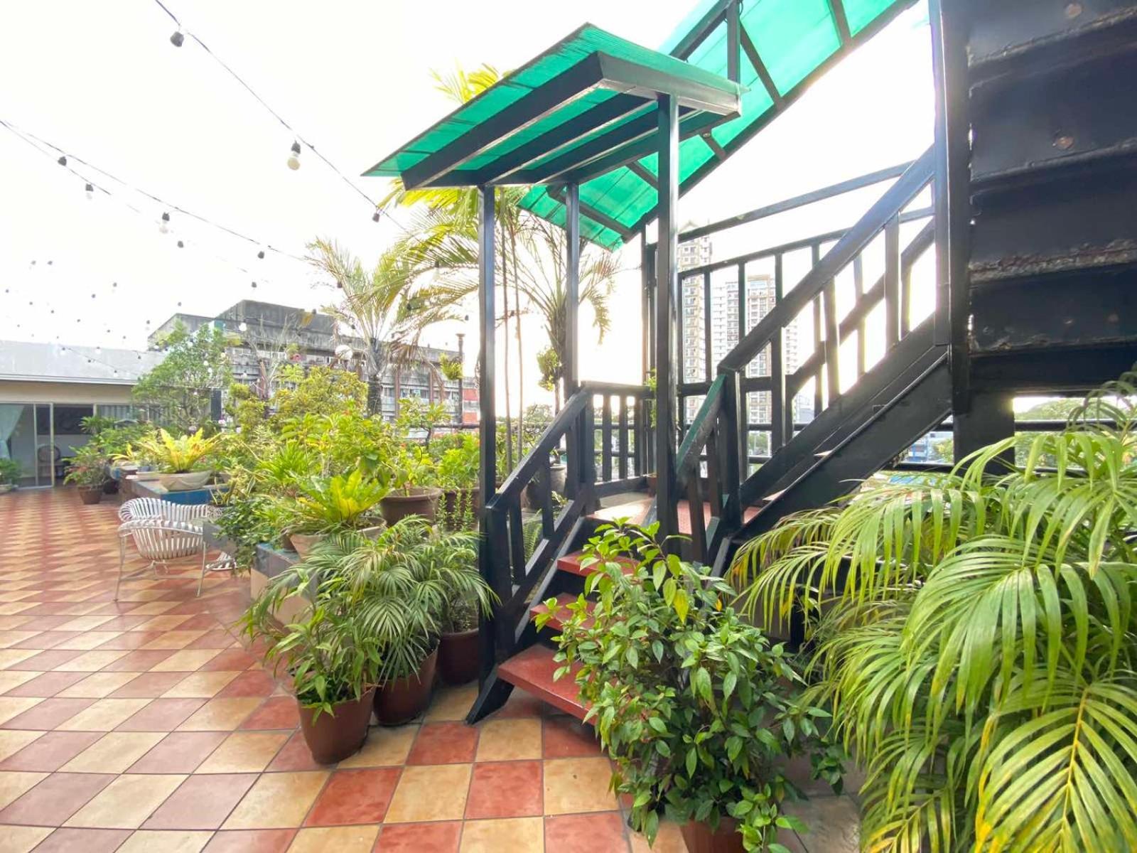 Stone House Quezon City San Juan  Extérieur photo
