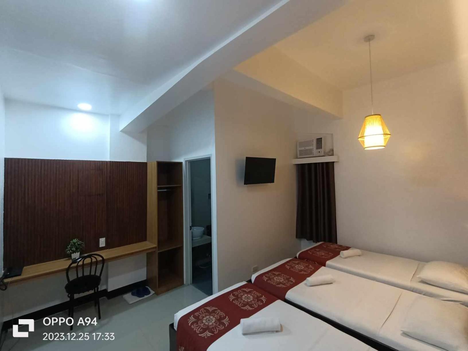 Stone House Quezon City San Juan  Extérieur photo